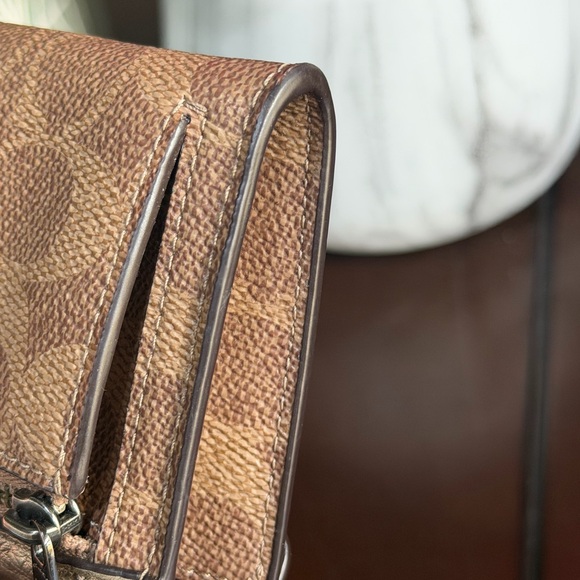 Coach Gold brown leather wallet - Picture 5 of 11